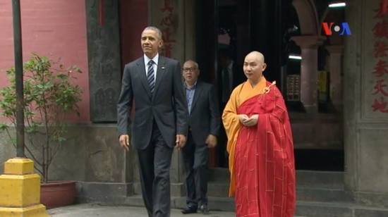 Tổng thống Obama đã đến thăm chùa Ngọc Hoàng ở quận 1